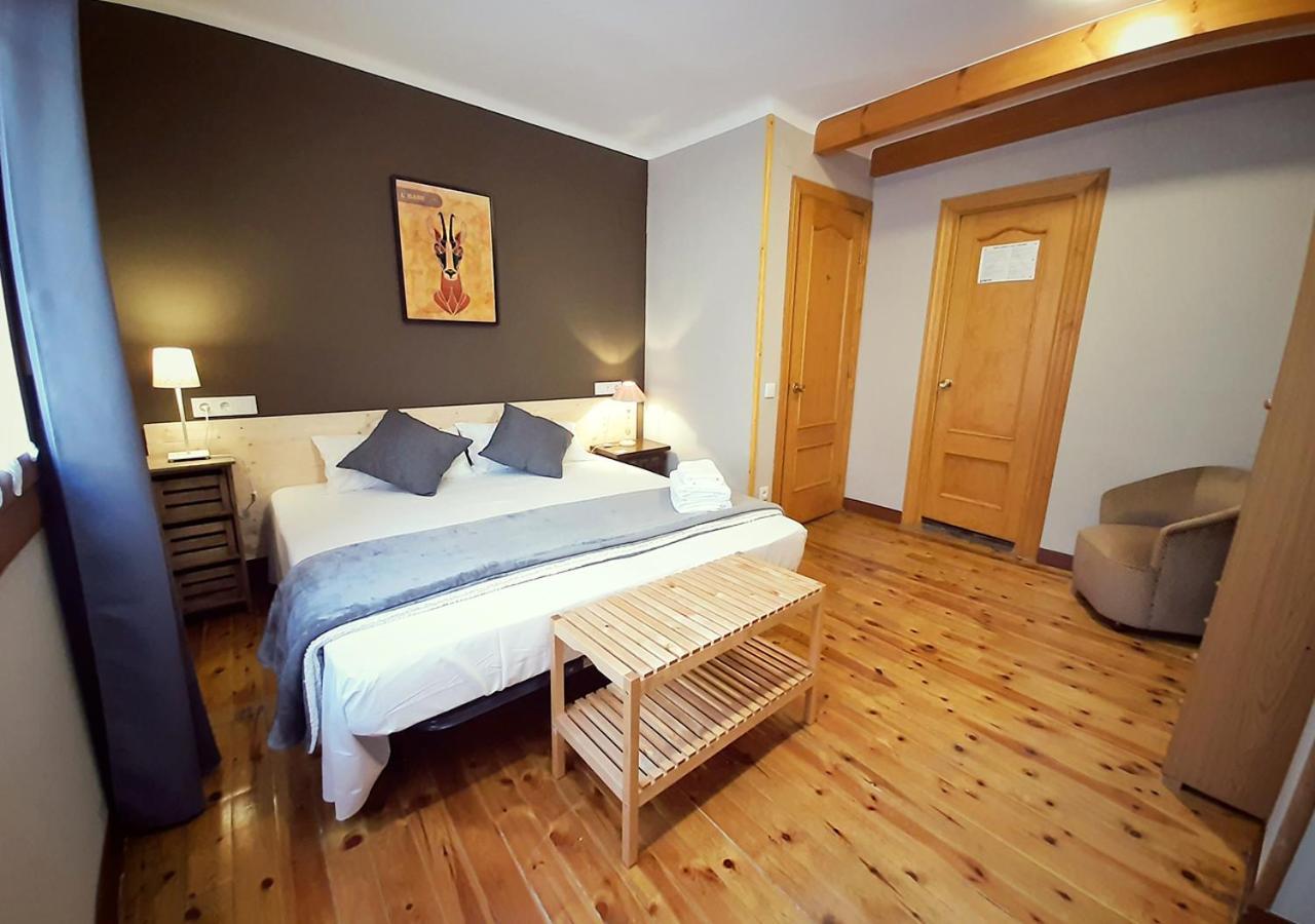 Hostal Fonda Prat Пучсарда Екстер'єр фото